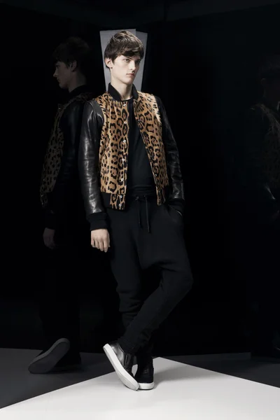 Look 6